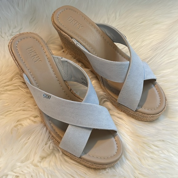 NWOB ~ DKNY Maryn Crisscross Espadrille Sandals SZ 9 - Picture 5 of 12